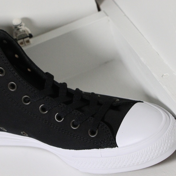 Converse Black Chuck 2 All Star High Top - Picture 5 of 8